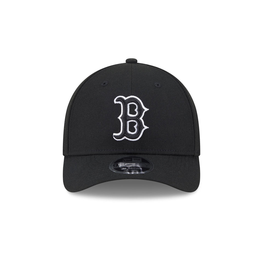 Boston Red Sox Black Authentic Collection 9FORTY M-Crown Snapback Hat