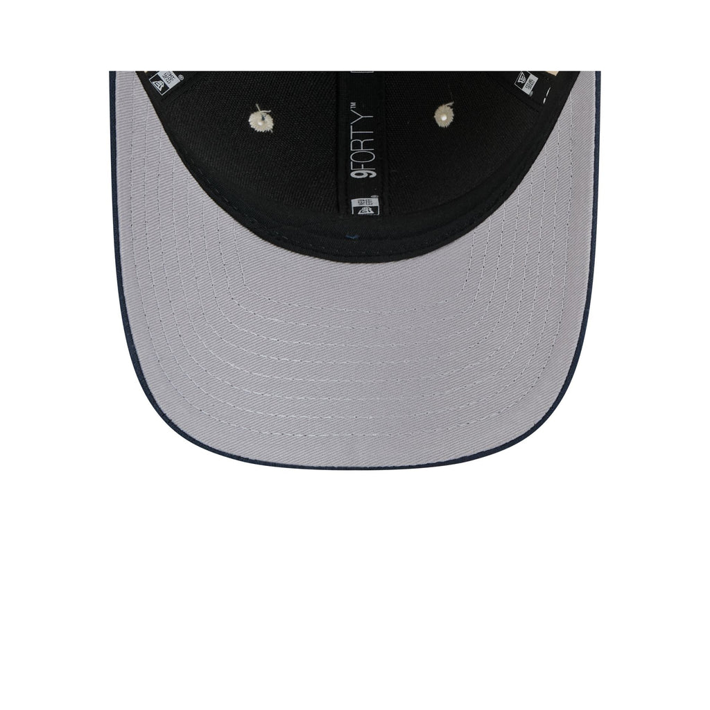 Boston Red Sox Linen 9FORTY M-Crown Snapback Hat