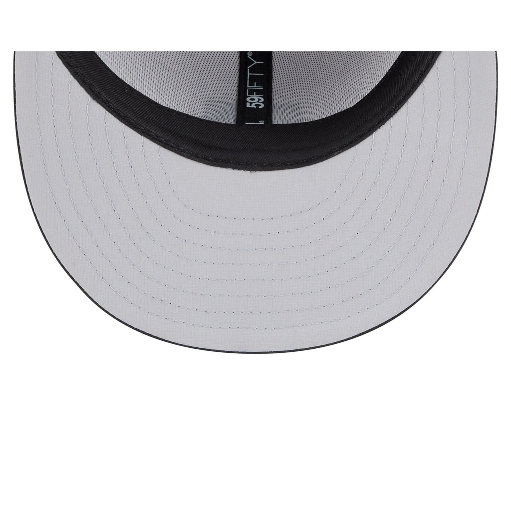 Toronto Blue Jays 2026 Clubhouse Black & White 59FIFTY Fitted Hat
