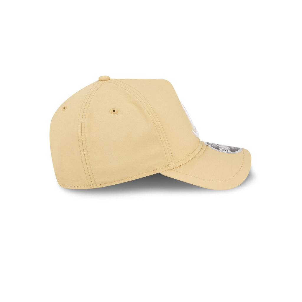 Atlanta Braves Beige 9FORTY APEX Snapback Hat