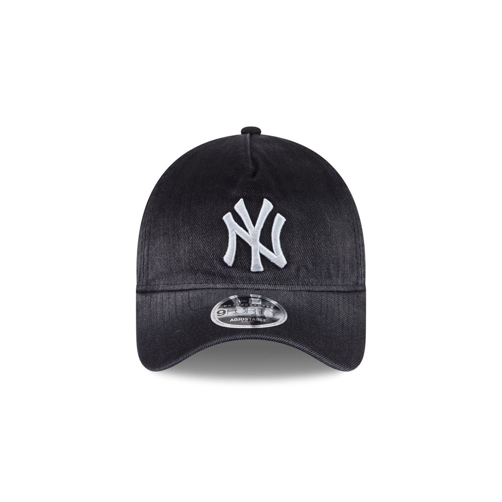 New York Yankees Washed Black Denim 9FORTY A-Frame Unstructured Snapback Hat