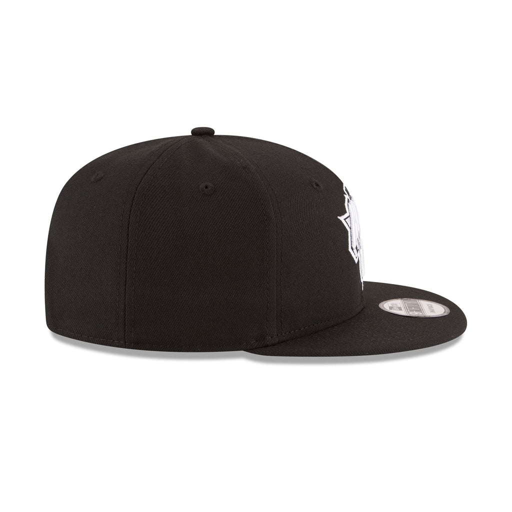New York Knicks Basic Black & White 9FIFTY Snapback Hat