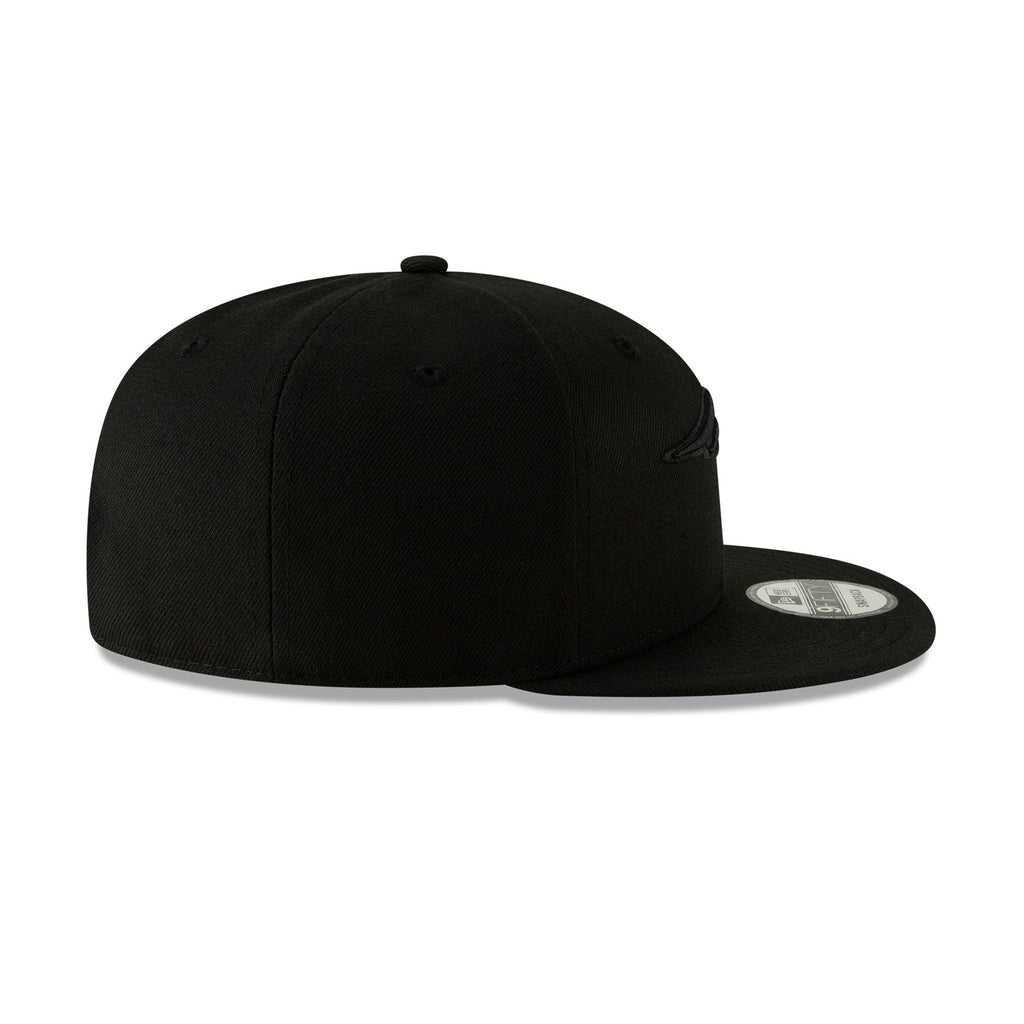 New England Patriots Basic Black on Black 9FIFTY Snapback